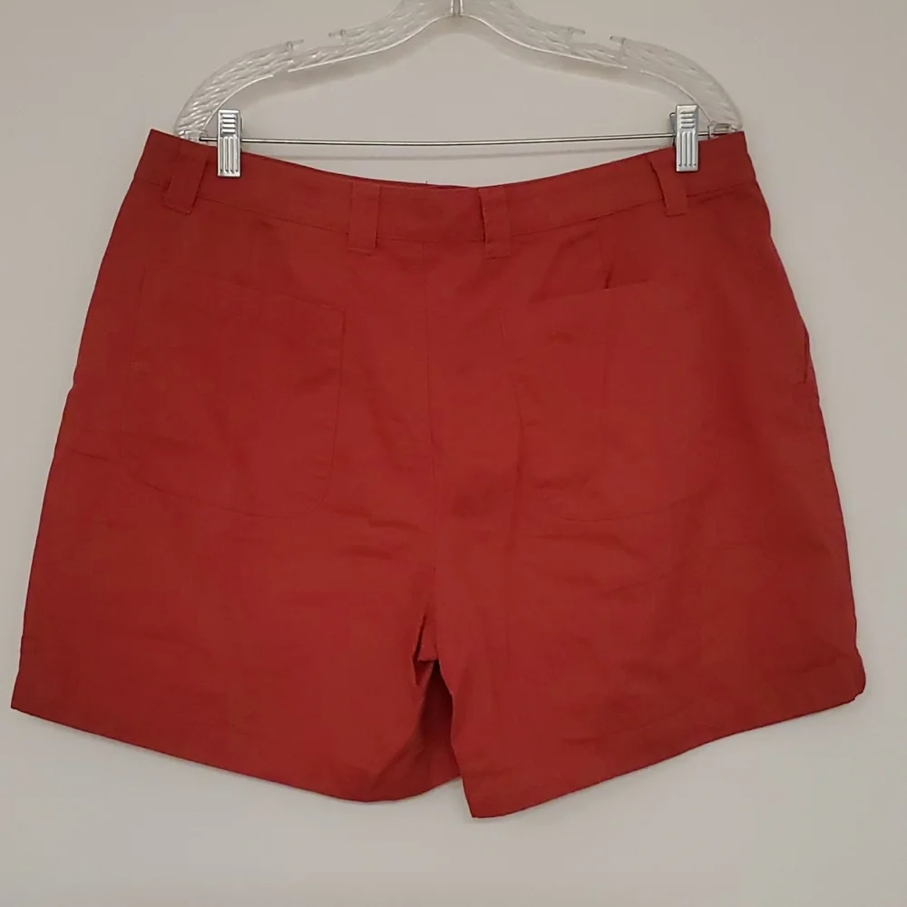 CHEROKEE High waisted red shorts•l Target size 16 HTF comfortable hiking travel